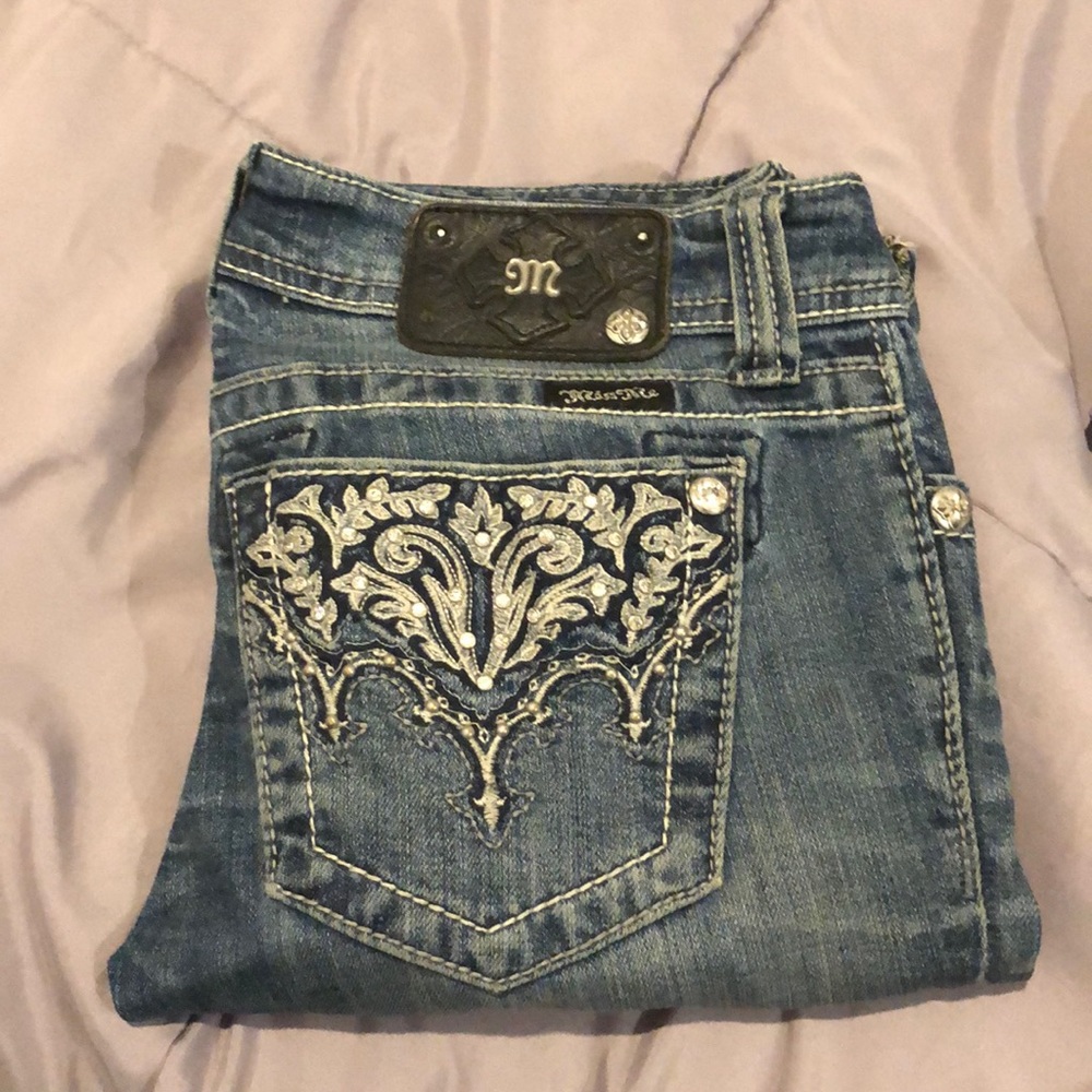 Size 27 miss me jeans